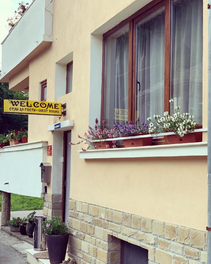 Guest House Mikaela Габрово Екстериор снимка