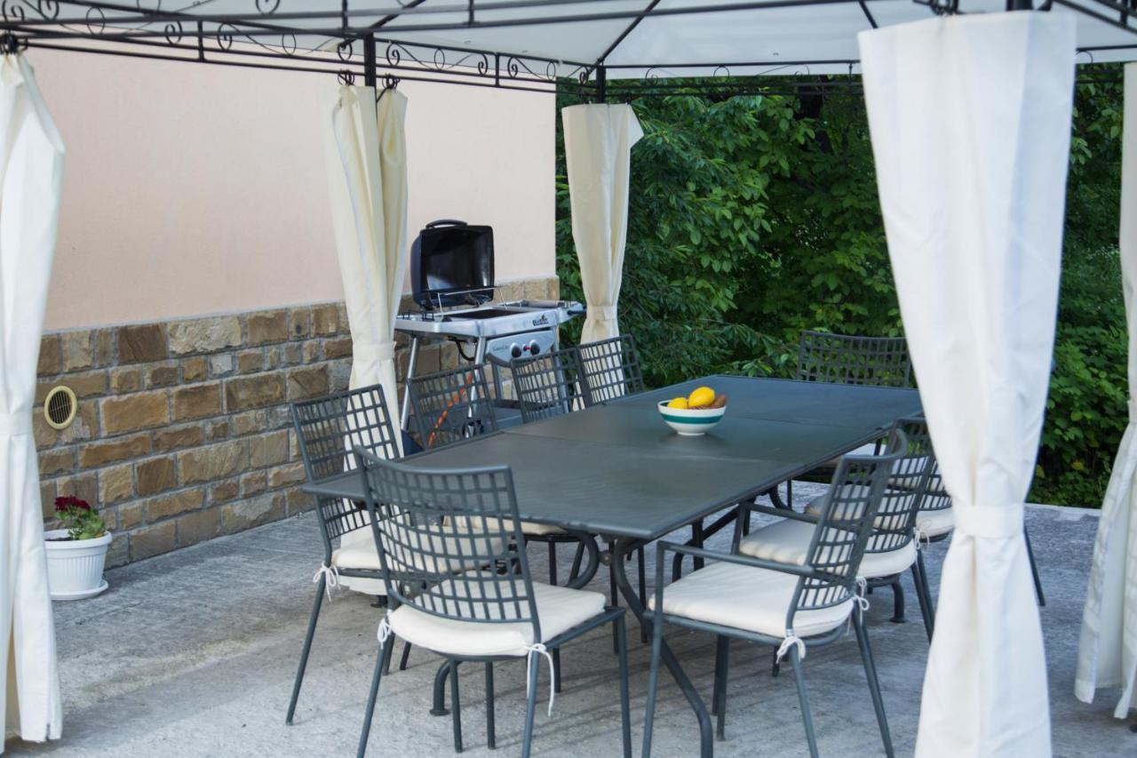 Guest House Mikaela Габрово Екстериор снимка